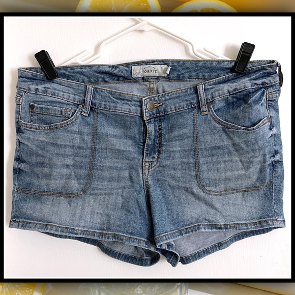 TORRID White Label Shortie Shorts #T000jn618B #T000jn620B - Picture 2 of 3